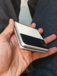 Samsung Flip 3