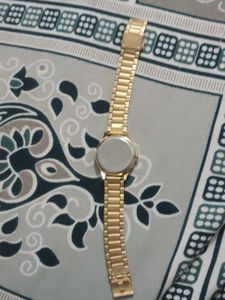 Elegant Gold Tone Watch