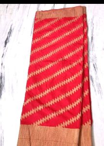 Vibrant Pink Saree with Zigzag Pattern