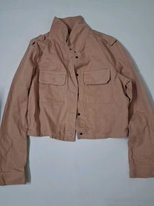 Lightweight Cropped Utility Jacket