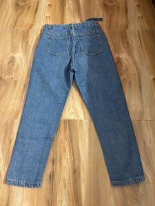 Stylish Blue Denim Jeans with Belt Detail