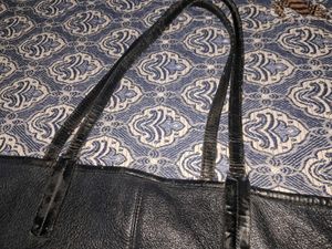 metro city Chic Black Leather Tote Bag