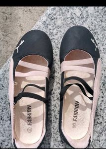 Puma Ballet Flats - Black &amp; Pink