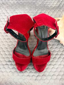 👠Chic Burgundy Platform Heels👠