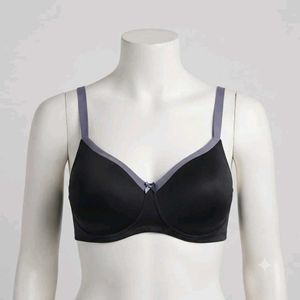 Comfortable🥰 Black Bra with Gray Trim