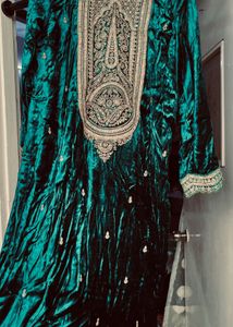 Elegant Teal Velvet Kurta Set