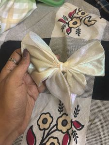 Sparkly Bow Hair Accessory