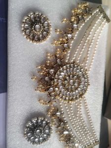 Kundan Jewelry Set