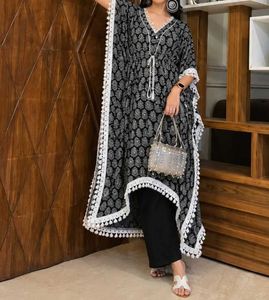 Stylish Black &amp; White Printed Kaftan Kurta