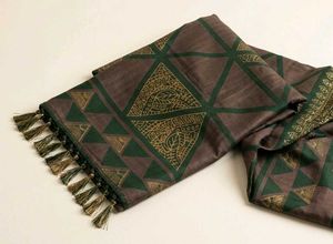 Elegant Dark Green Art Saree with Geometric Prints