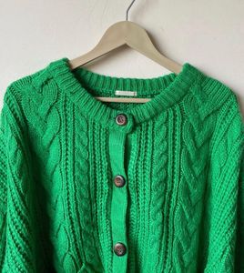 Green chunky Knit Cardigan
