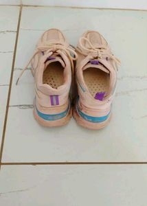 💫 Girl's Sneakers