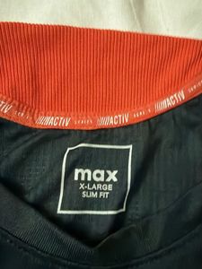 Men's Black &amp; Red T-Shirt