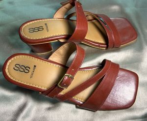 Stylish Maroon Flat Sandals