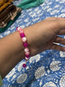 3 coloured different beads
