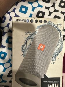 JBL Flip 3 Bluetooth Speaker!! dont bargain much