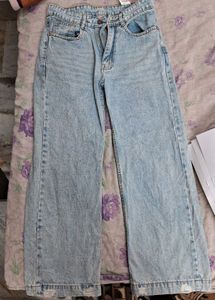 light wash straight leg cropped jeans