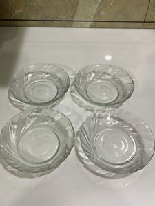 Set of 4 Clear Glass Dessert Bowls