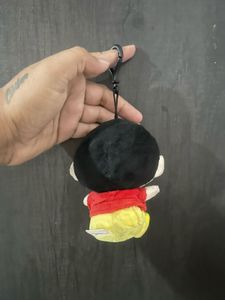 Crayon Shin-chan plush keychain