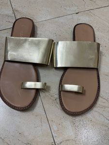 Chic Gold Flat Sandals