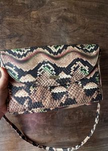Stylish Snake Print Clutch