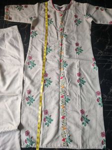Myra Kurti Set