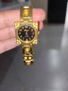 Elegant Gold Women's Watch