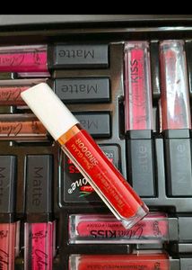 Bee One Colour Kiss Matte Liquid Lip Colou