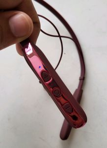 UAG Premium Neckband