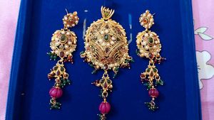 Gold-Tone Indian silver Jewelry Set