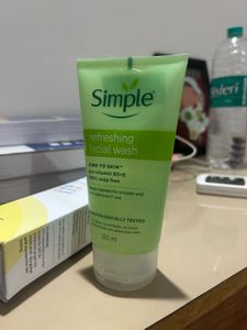 Simple Refreshing Facial Wash