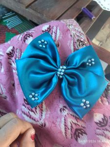 Beautiful Blue Bow Hair Clip