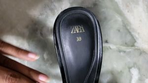 zara slingback buckle heel