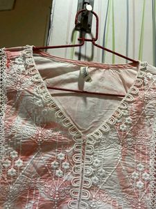 Beautiful Pink &amp; White Printed Kurta by mulmul