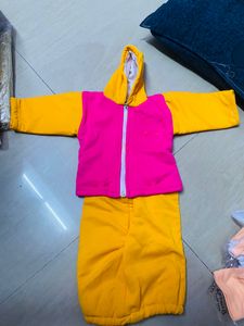 Woolen Unisex Dress For Baby New With Out Tag