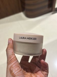 Laura Mercier ultra blur Setting powder