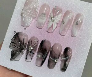 Butterfly Press-On Nail Set
