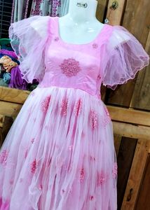 💕😍Heavy Ruffle Beautiful Pink Gown 😍😍🎁♥️😻