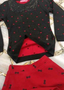 24. Woolen Cute Black &amp; Red Skirt Set