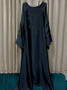 Elegant Black Embroidered Abaya