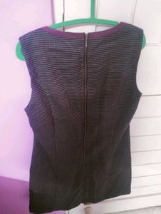Chic Sleeveless Dress