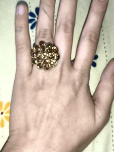 Stunning Statement Ring with Crystals