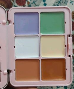 CARLA SECRET concealer and colour corrector pallet
