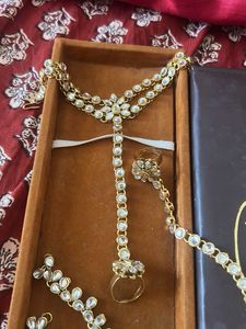 Beautiful Kundan  Hand  Set with ring
