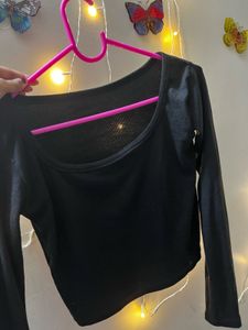 Chic Black Long Sleeve Crop Top