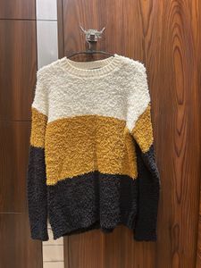 Cozy Colour Blocked Textured Sweater