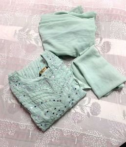 Nayracut Kurta Set With Bottoms & Dupatta Women's