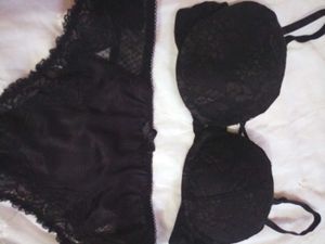 Elegant Black Lace pushup Bra &amp; Panty Set