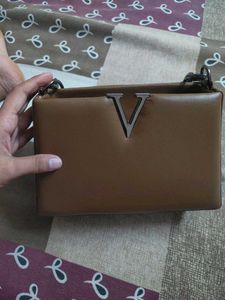 Sling bag