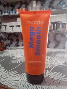 Matrix Mega Smooth Professional Conditioner